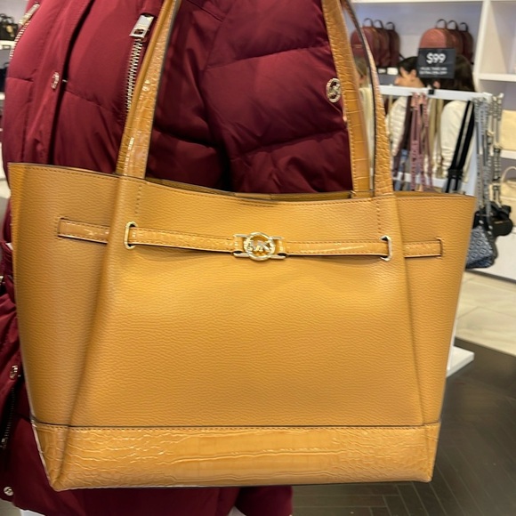 MICHAEL KORS
Reed Large Leather Belted Satchel Shoulder Handbag 
Deer Crocodile - Picture 16 of 16